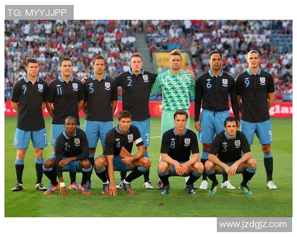 足球明星亲密互动瞬间高清图片分享让你感受他们的友谊与团队精神